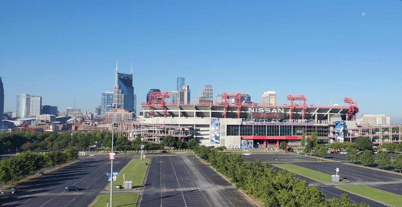 La Quinta Inn & Suites By Wyndham Nashville Downtown Stadium Zewnętrze zdjęcie